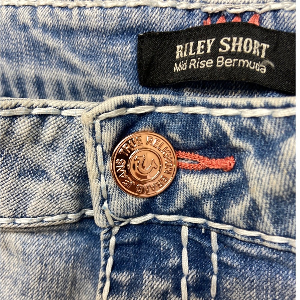 True Religion Riley Bermuda Shorts Mens 33 Light Blue Excellent Contrast Stitch - Picture 8 of 11